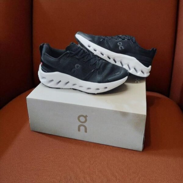 On Cloud leap Black White Men Shoes 4 On Cloud leap Black White Men Shoes