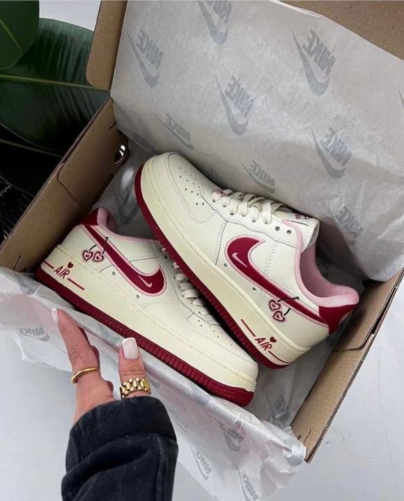 Nike Air Force 1 Low Valentine’s Day Women Sneakers 4 Nike Air Force 1 Low Valentine’s Day Women Sneakers