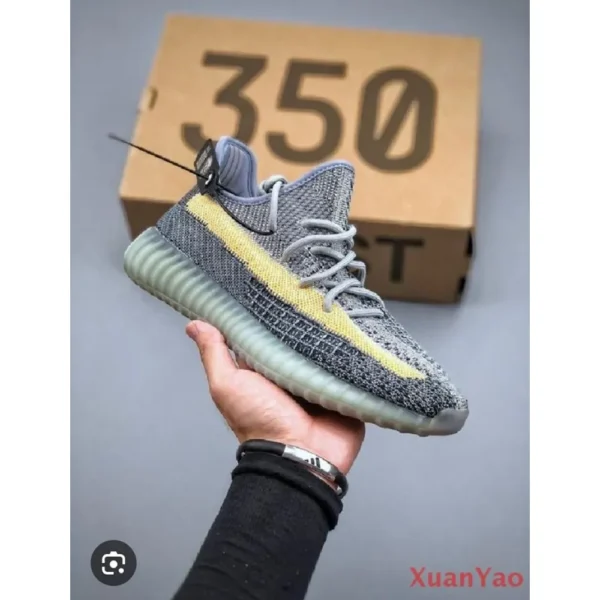Premium Adidas Yeezy 350 V2 Ash Blue Shoes For Men (CSO1877) 3 Premium Adidas Yeezy 350 V2 Ash Blue Shoes For Men (CSO1877)