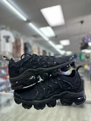 Premium Nike Air Vapor Max Plus Triple Black Shoes For Men (SL627)