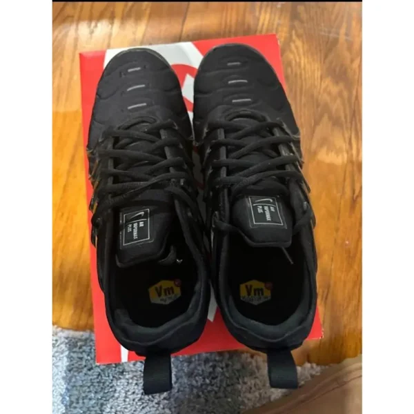 Premium Nike Air Vapor Max Plus Triple Black Shoes For Men (SL627) 4 Premium Nike Air Vapor Max Plus Triple Black Shoes For Men (SL627)