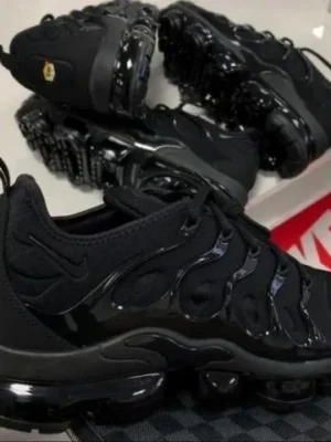 Premium Nike Air Vapor Max Plus Triple Black Shoes For Men (SL627)