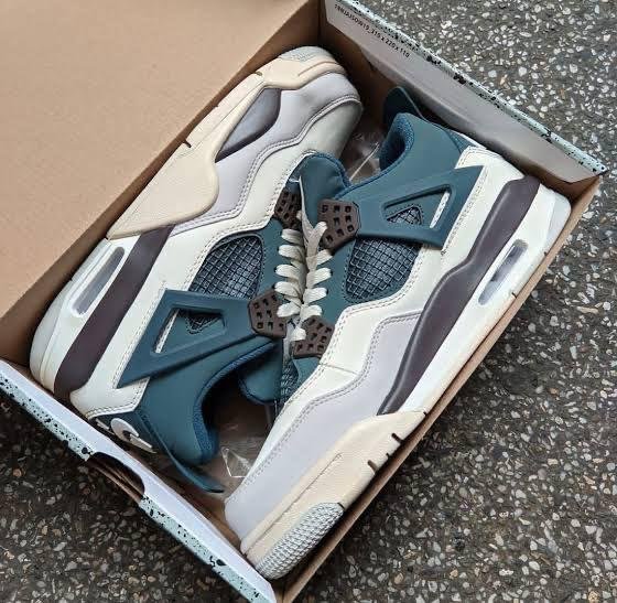 Air Jordan 4 Retro Fossil Men's Shoes