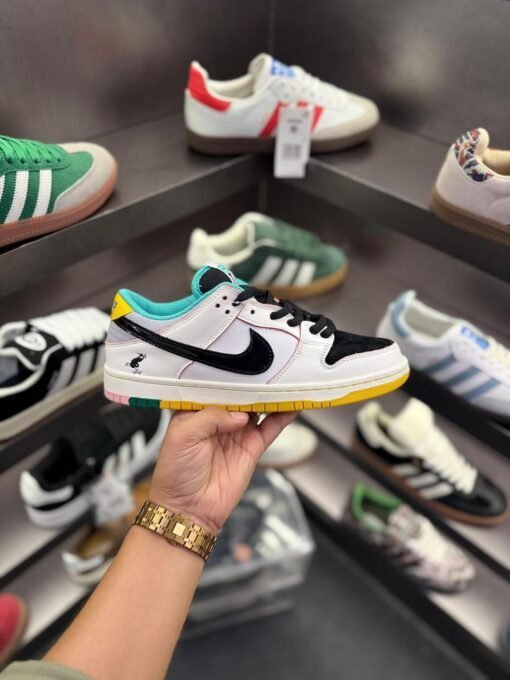 First Copy Nike SB Dunk Csef Skateboarder 5 First Copy Nike SB Dunk Csef Skateboarder
