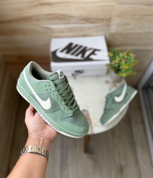 First Copy Nike SB Dunk Oil Aura Green 2 First Copy Nike SB Dunk Oil Aura Green