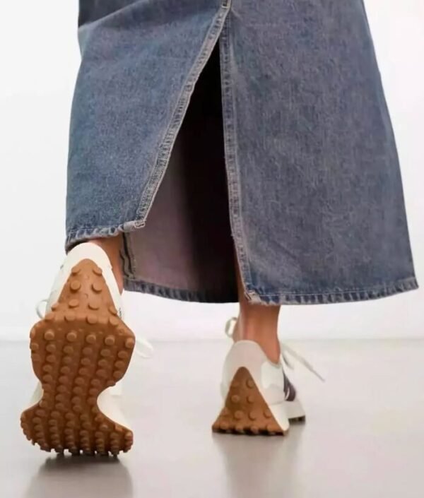 New Balance 327 Moonbeam Classic Burgundy For Women's