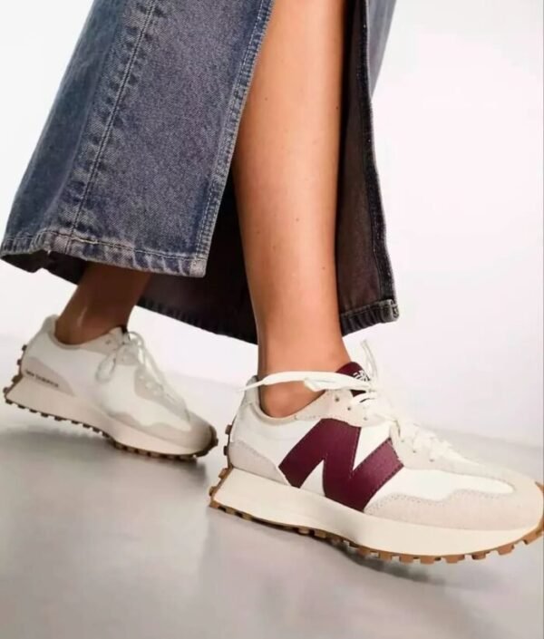 New Balance 327 Moonbeam Classic Burgundy For Women's