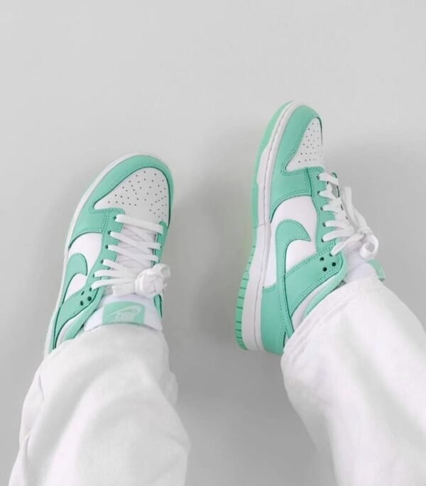 Nike Sb Dunk Low Green Glow For Women's