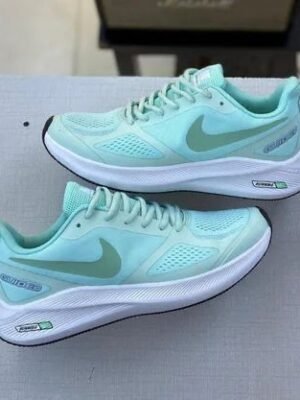 Nike Zoom Guide 10 Running Shoes